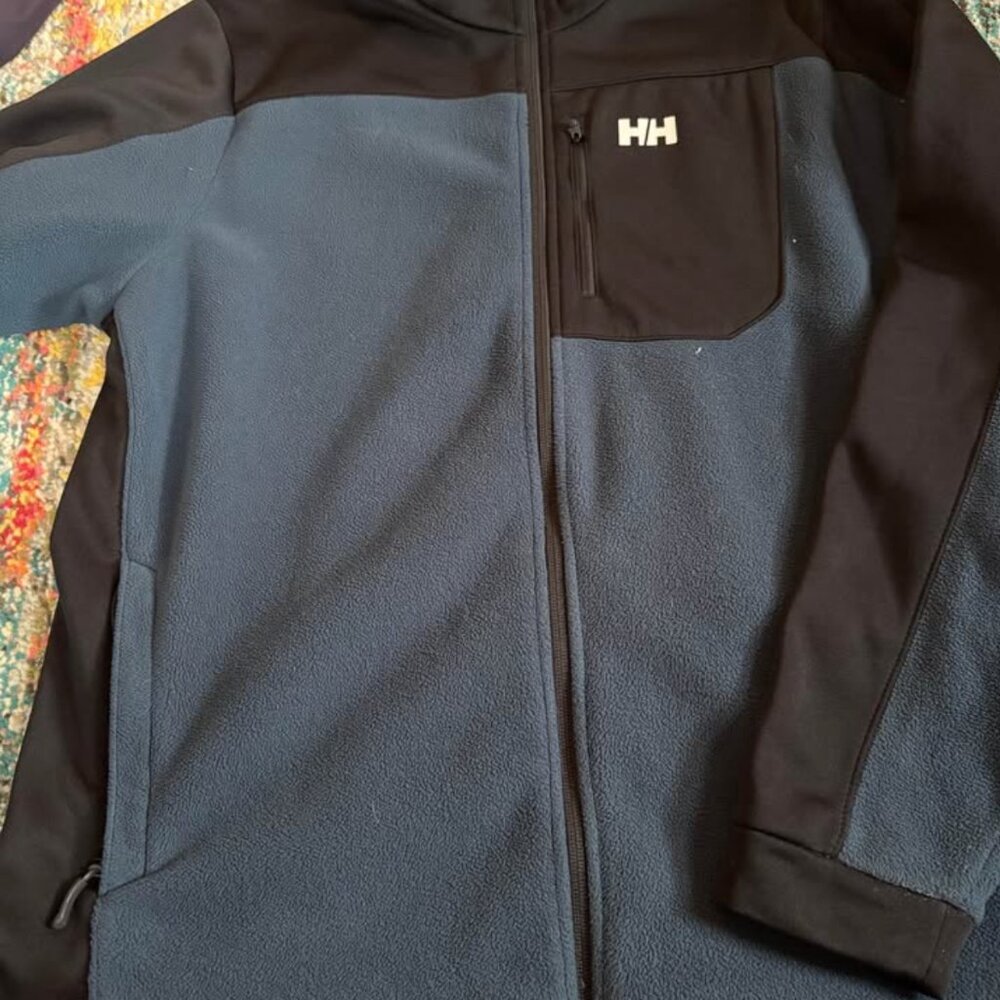 Men’s XL Helly Hansen fleece like new - image 3